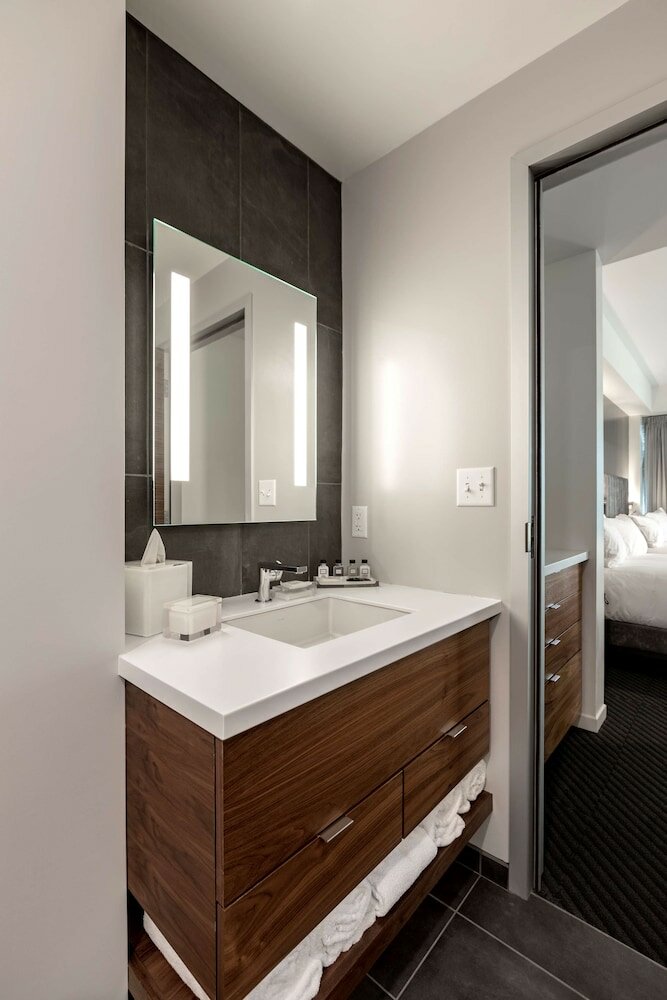 Фото Hotel Chauncey Iowa City, Tapestry Collection by Hilton