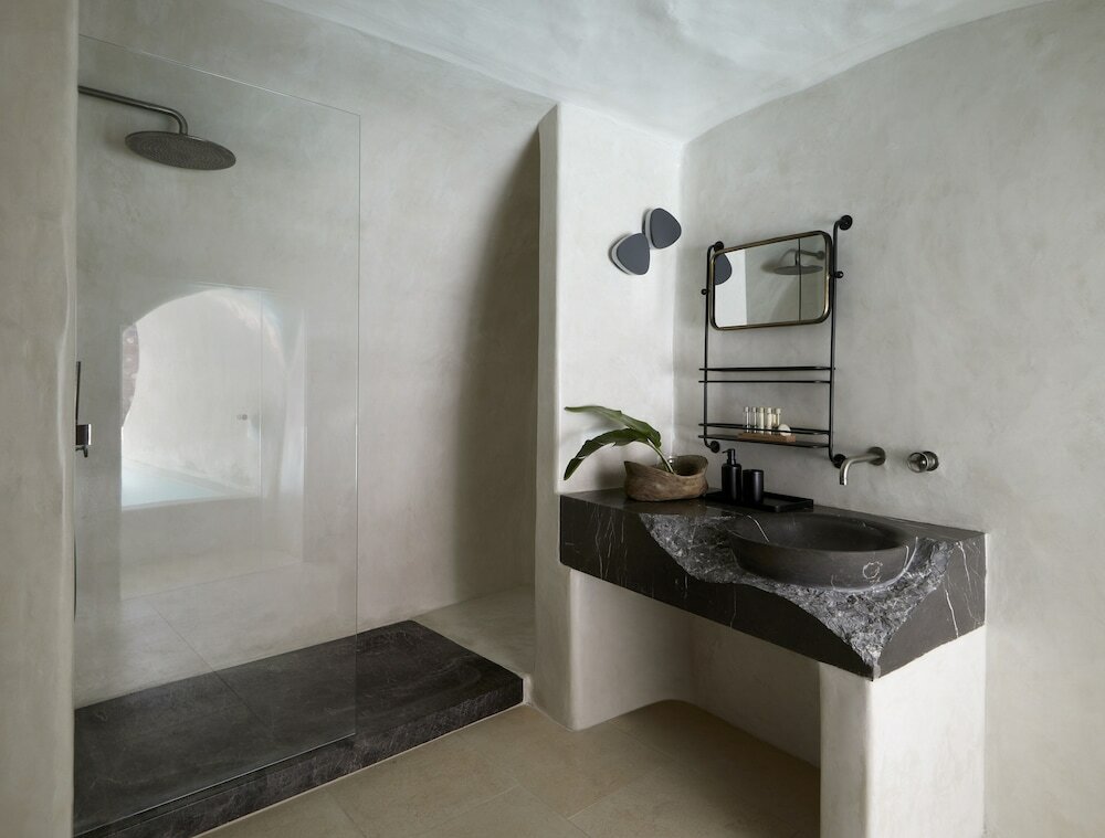 Фото White Pearl Cavalieri - Adults Only