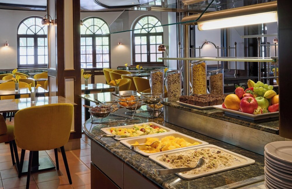 Фото Leonardo Hotel & Residenz München