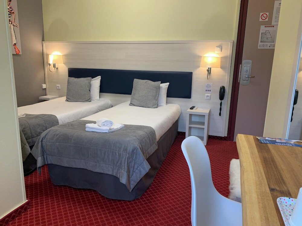 Фото Brit Hotel Bleu Nuit