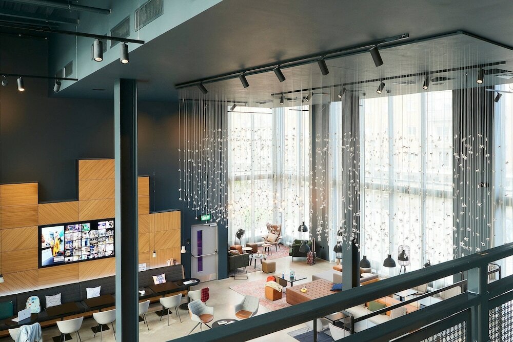 Фото Moxy Chester