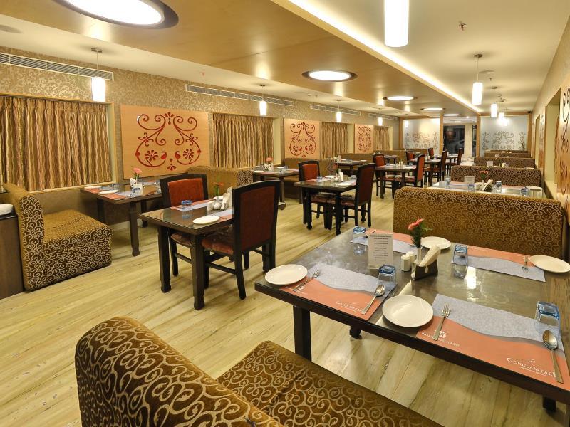 Фото Gokulam Park Hotel