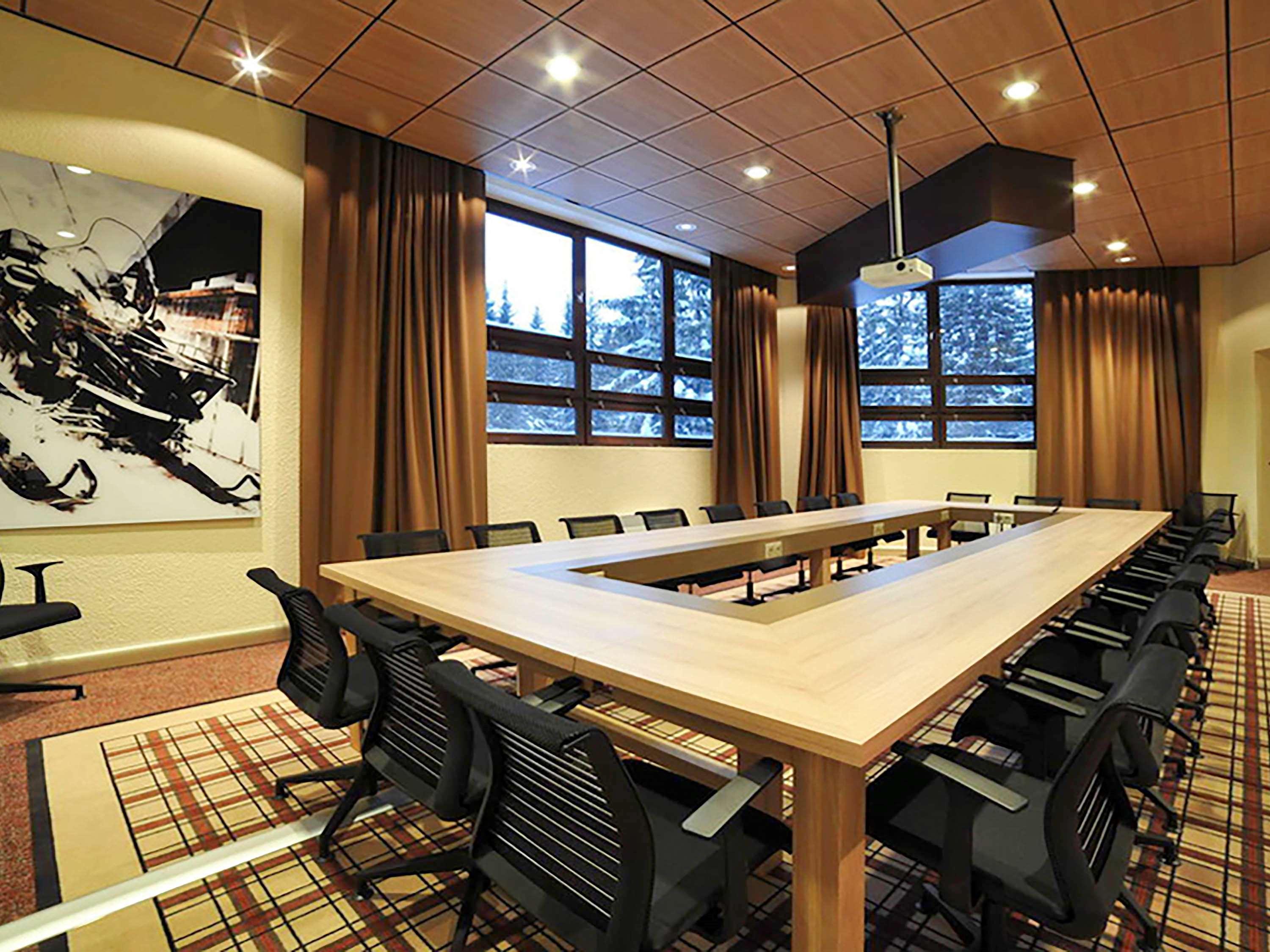 Фото Lake Hôtel Courchevel 1850