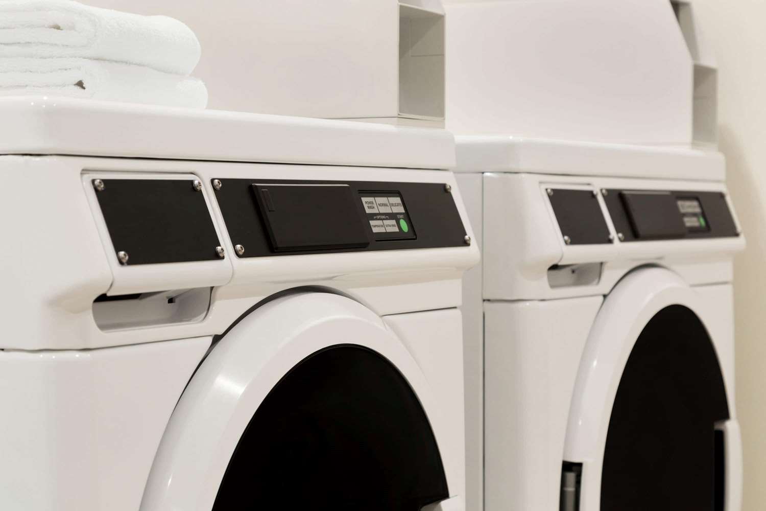 Фото La Quinta Inn & Suites by Wyndham Burlington