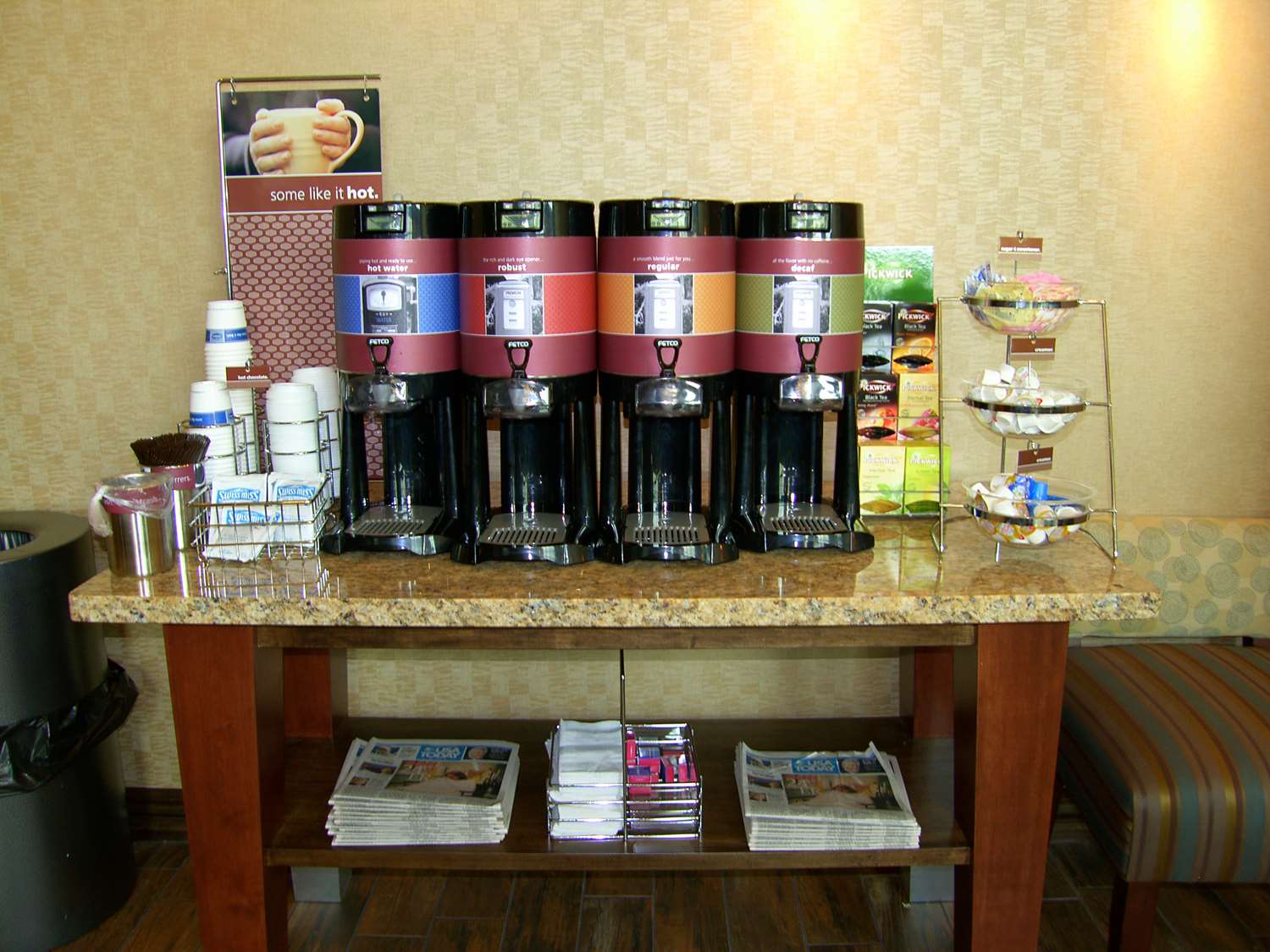 Фото Hampton Inn & Suites Lincoln - Northeast I-80