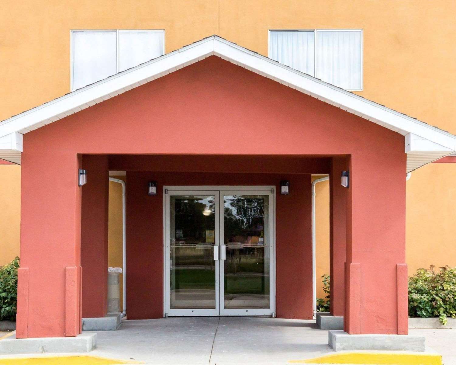 Фото Quality Inn Brookings - University