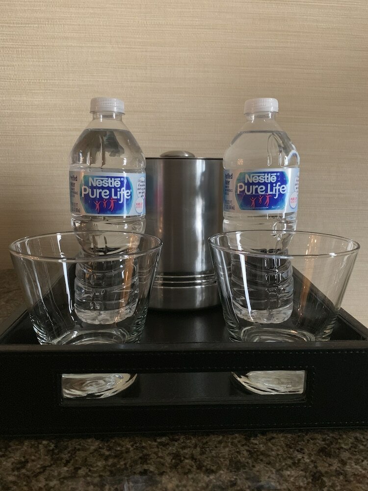 Фото DoubleTree by Hilton San Antonio Airport