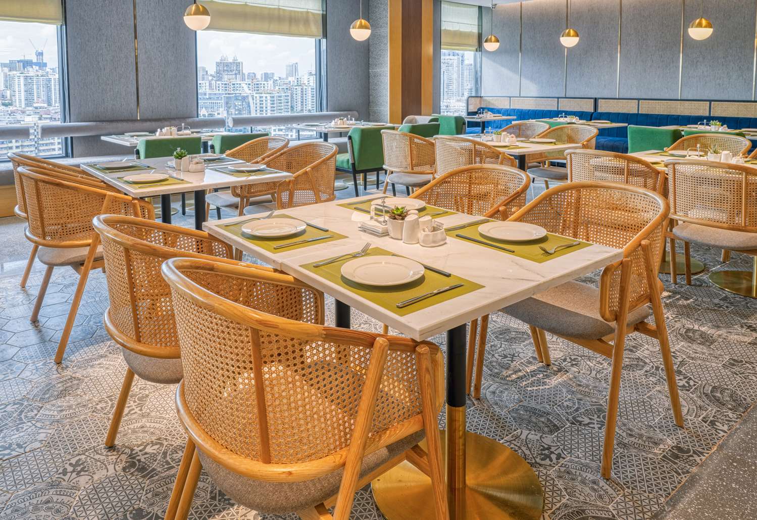 Фото Hilton Garden Inn Shenzhen Nanshan Avenue