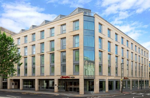 Гостиница Hampton by Hilton Bath City в Бате