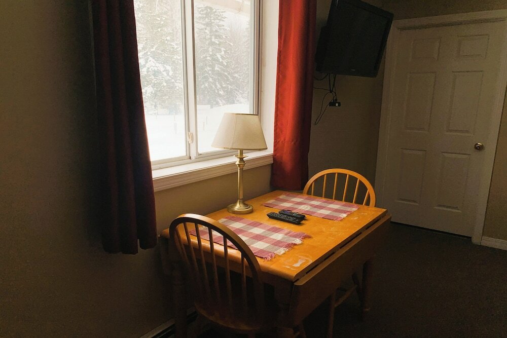 Фото Love Hotels St John River by Oyo at Fort Kent Me