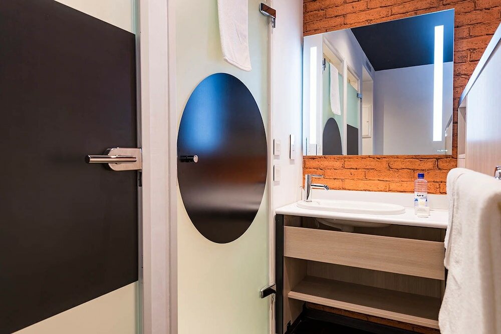 Фото Onomo Hotel