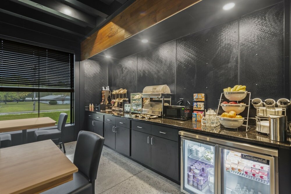 Фото Cobblestone Hotel & Suites - Cullman