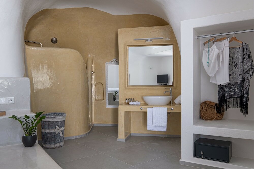 Фото Santoterra Antigua Suites