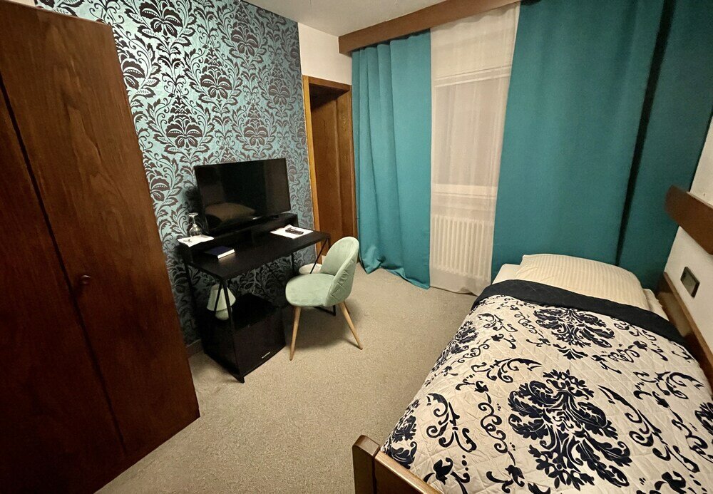 Фото Lilton Hotel Zuffenhausen