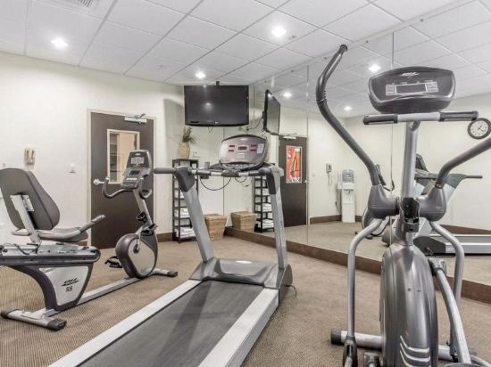 Фото Sleep Inn & Suites