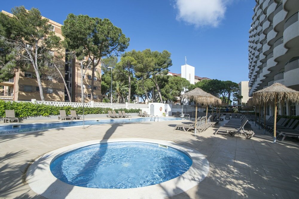 Фото Hotel Salou Sunset by Pierre & Vacances