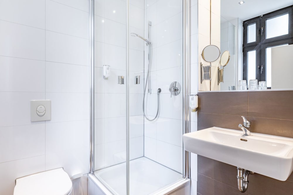 Фото Novum Hotel New Madison Düsseldorf Hauptbahnhof