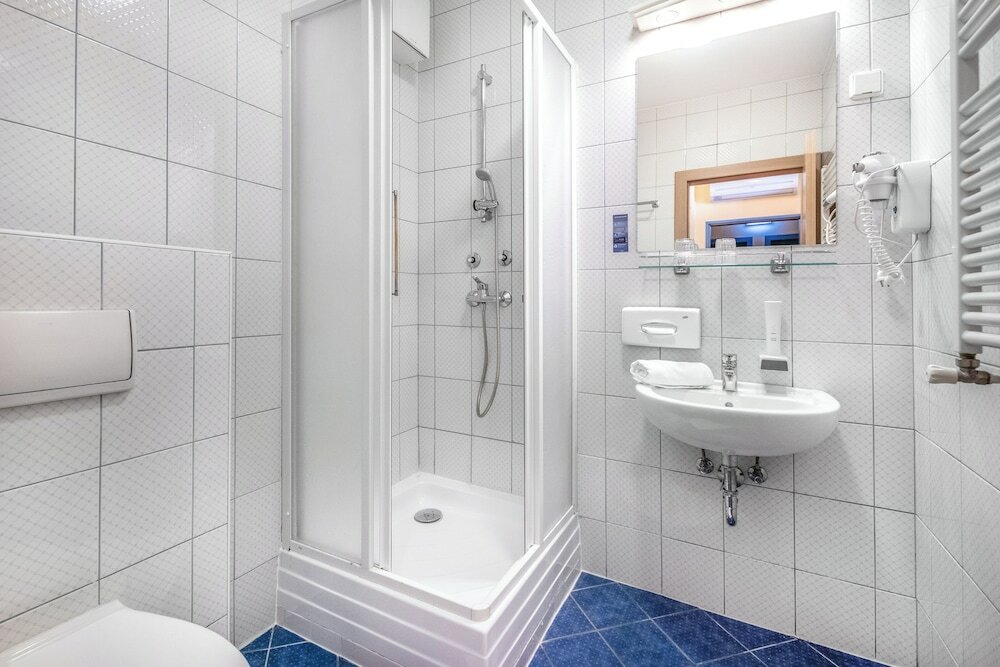 Фото Corvin Hotel Budapest - Sissi wing