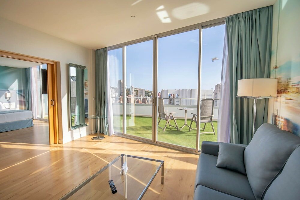 Фото 104254502792