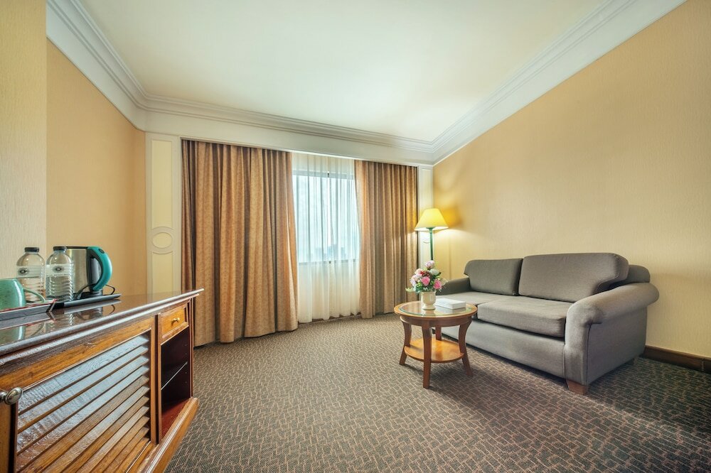 Фото Royal Benja Hotel