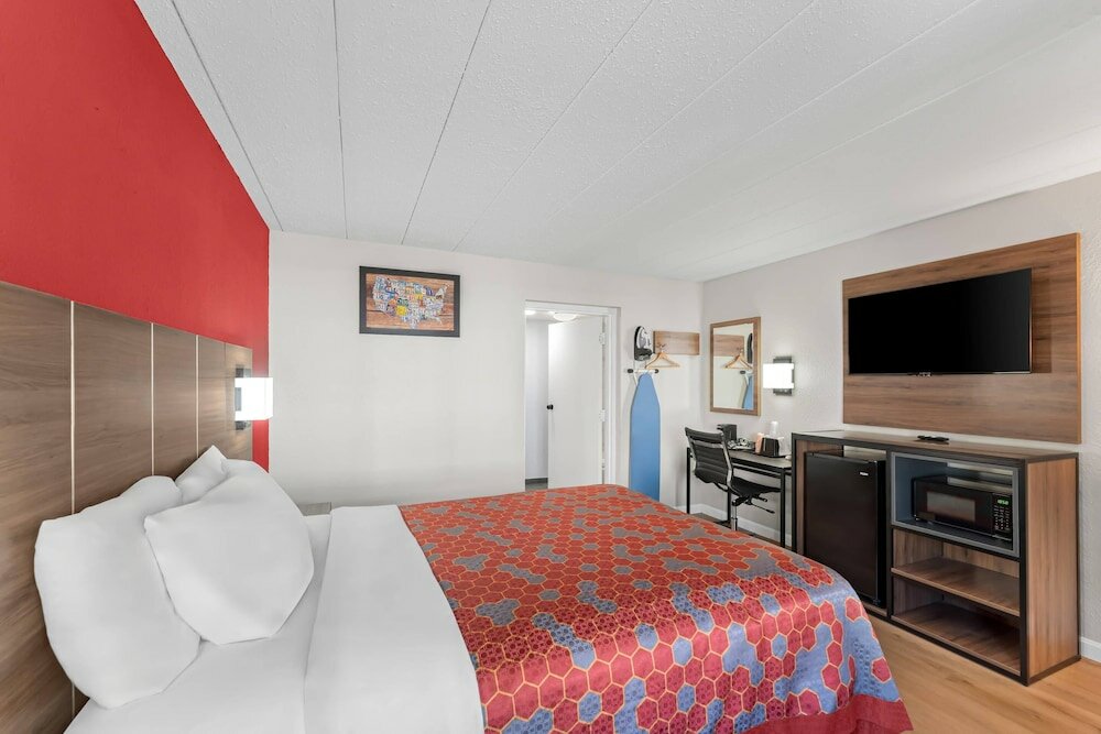 Фото Econo Lodge Cranston - Providence