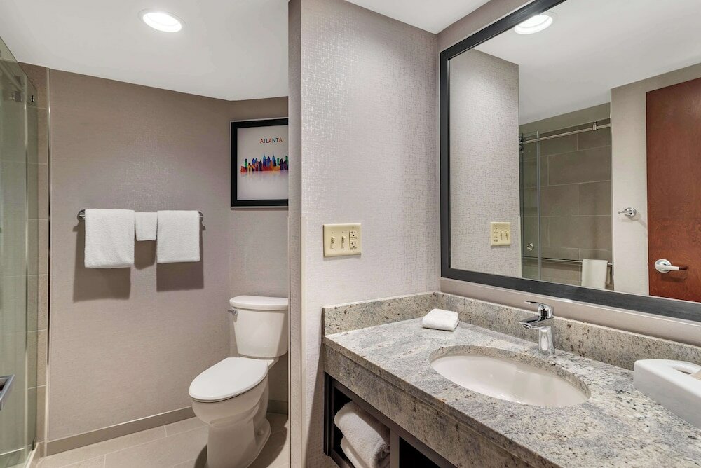 Фото Drury Inn & Suites Atlanta Airport