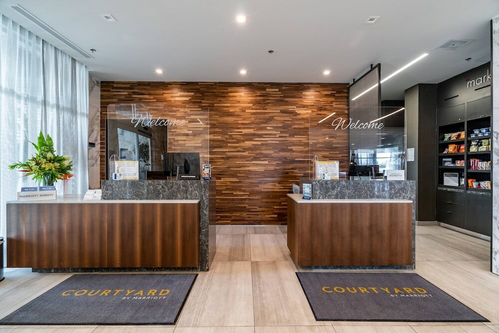 Фото Courtyard by Marriott Burlington