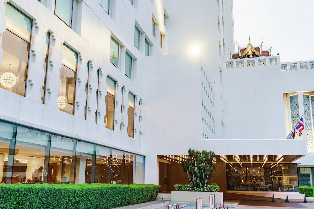 Фото Montien Hotel Surawong Bangkok