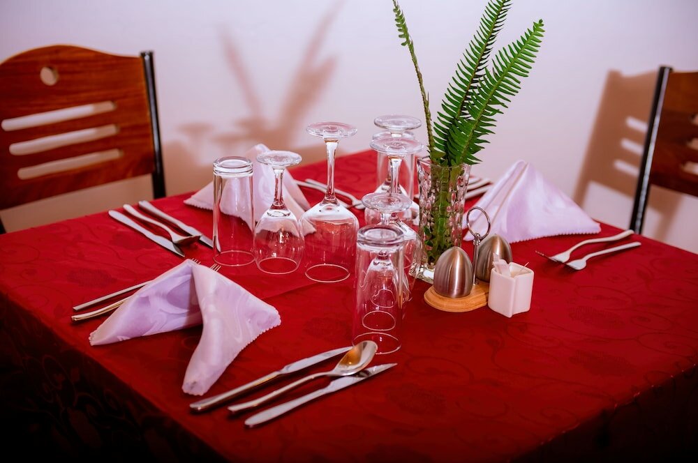 Фото Quiet Haven Hotel