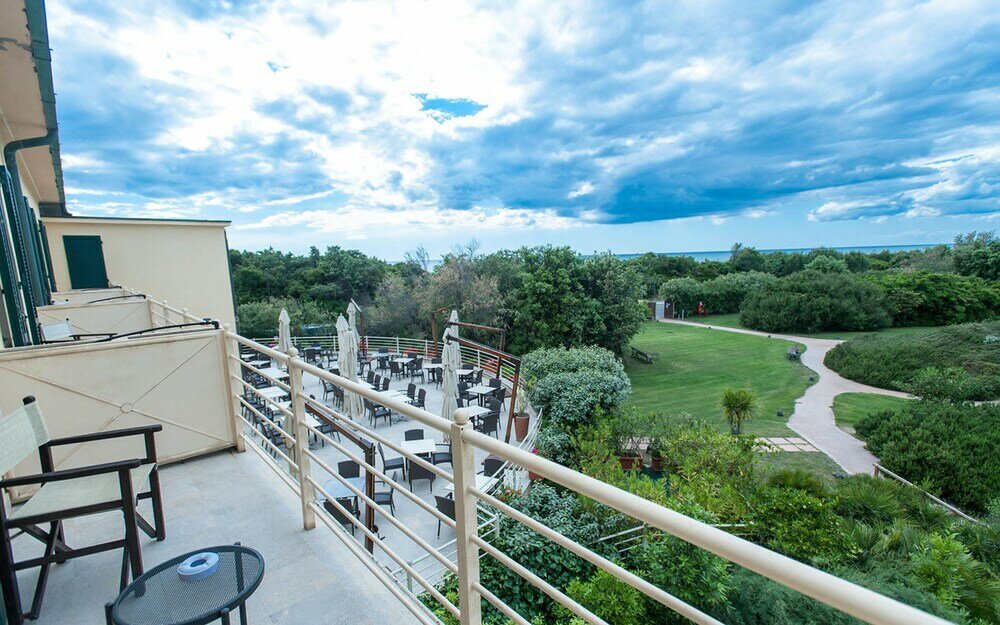 Фото Tombolo Talasso Resort