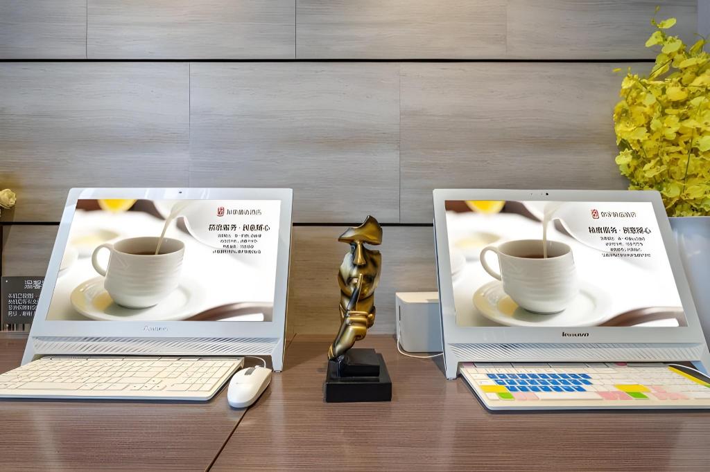 Фото Homeinn Plus Hotel (Beijing Guomao Heshenghui)