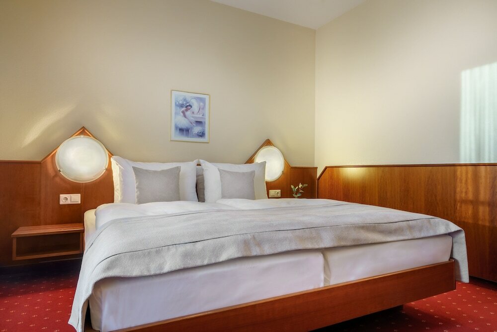 Фото Novum Hotel Hagemann Hamburg Hafen