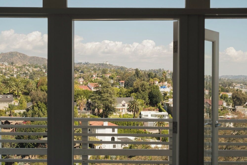 Фото Hollywood Hills Hotel