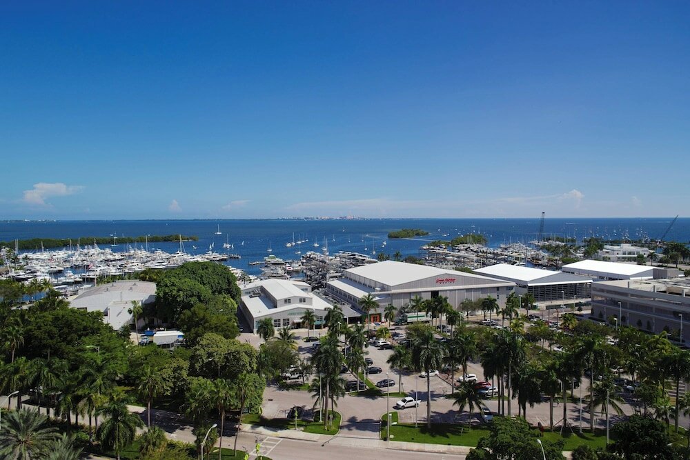 Фото Courtyard Miami Coconut Grove