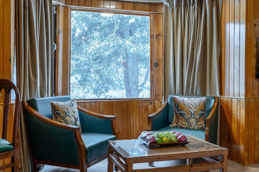Фото Hotel Heevan Pahalgam