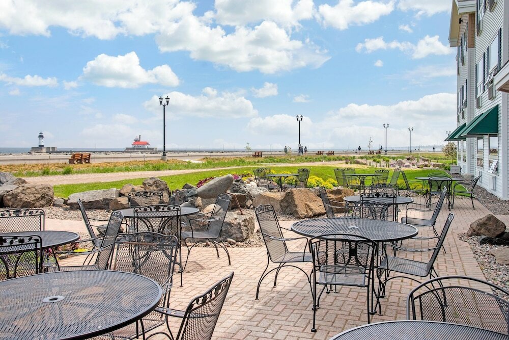 Фото Lift Bridge Lodge, Ascend Hotel Collection