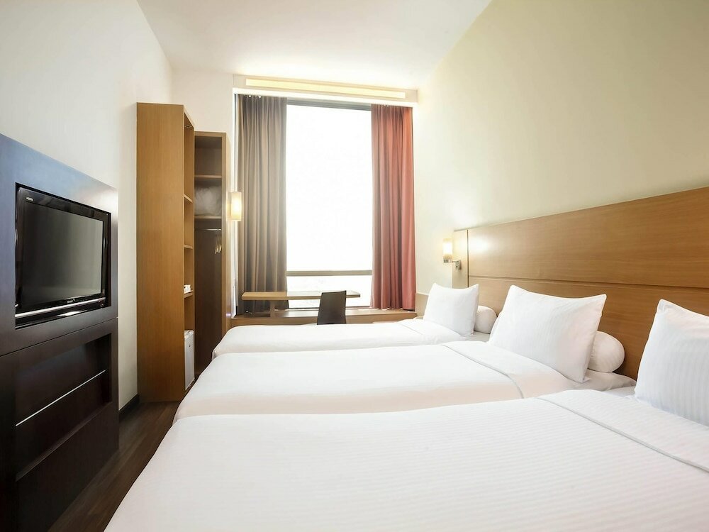 Фото Ibis Singapore Novena