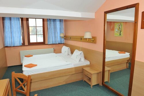 Гостиница Hotel Kamencak в Хомутове