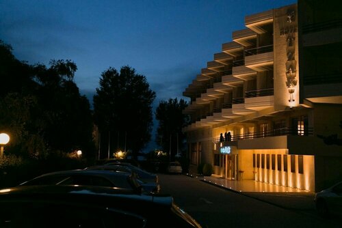 Гостиница Hotel Tzaki в Патрах