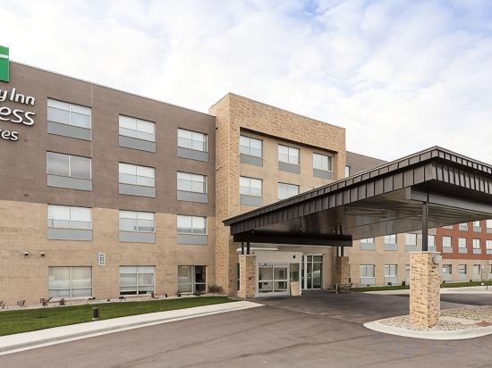 Фото Holiday Inn Express & Suites Michigan City, an Ihg Hotel