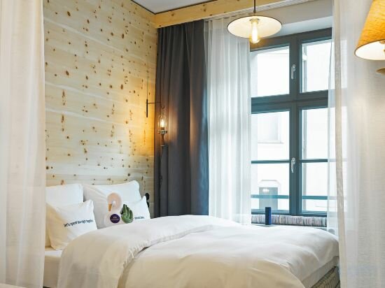 Фото 25hours Hotel The Royal Bavarian