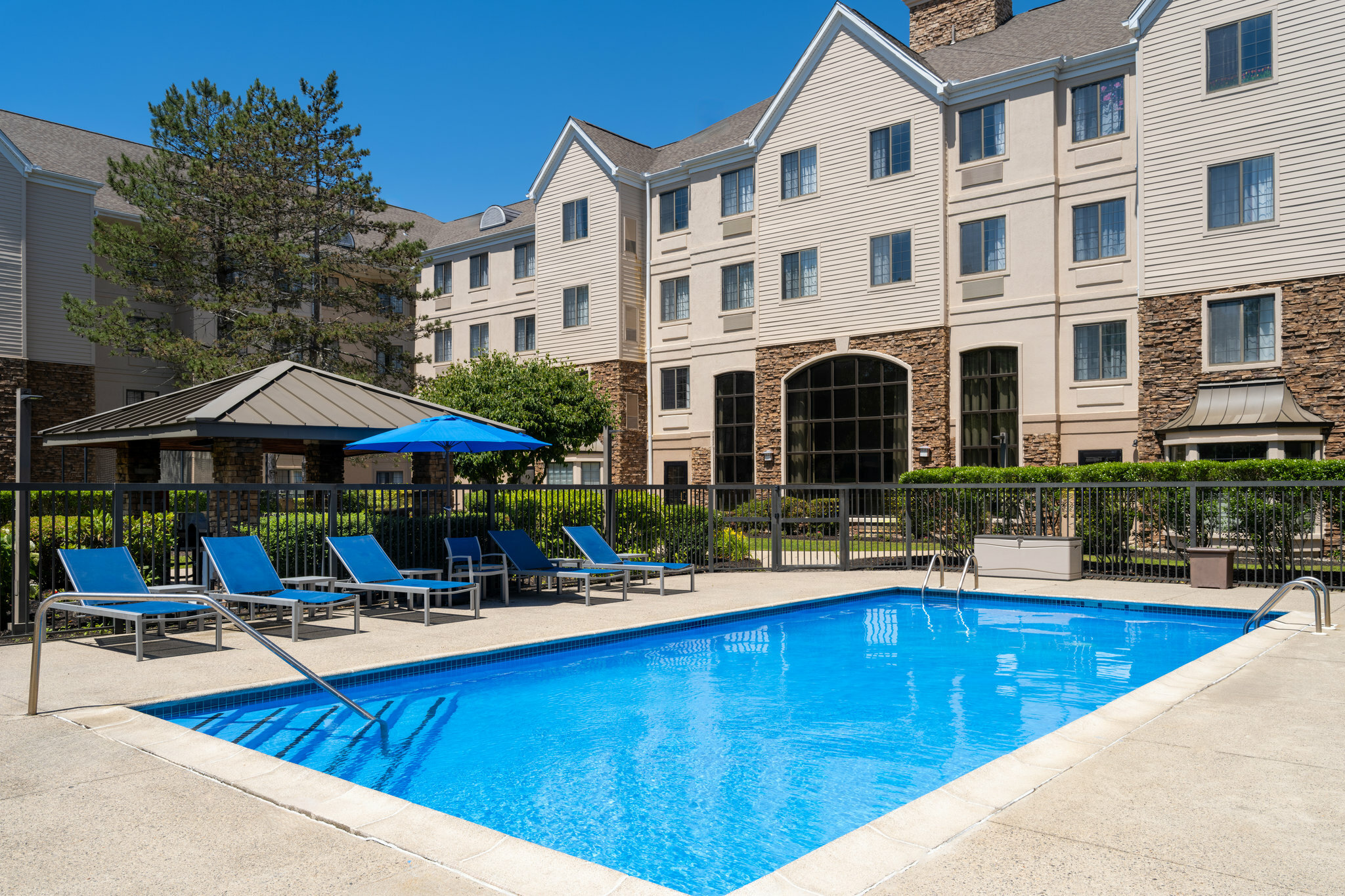 Фото Sonesta Es Suites Burlington Boston
