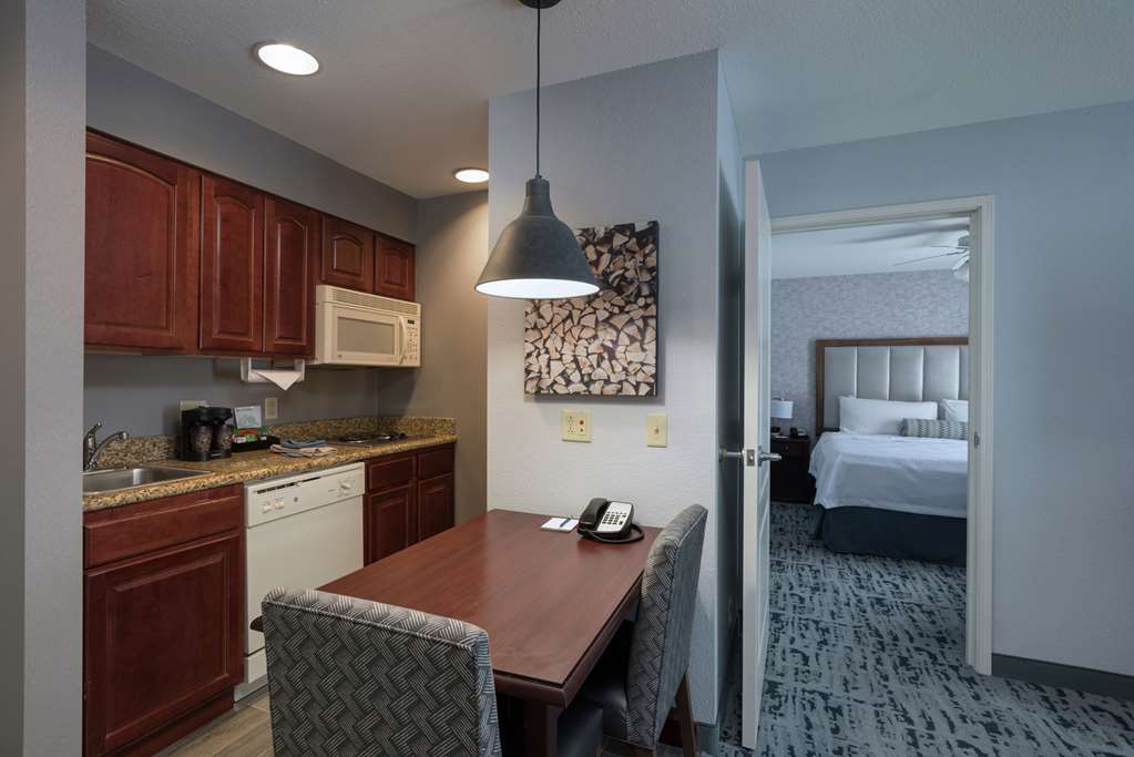 Фото Homewood Suites by Hilton Fort Collins