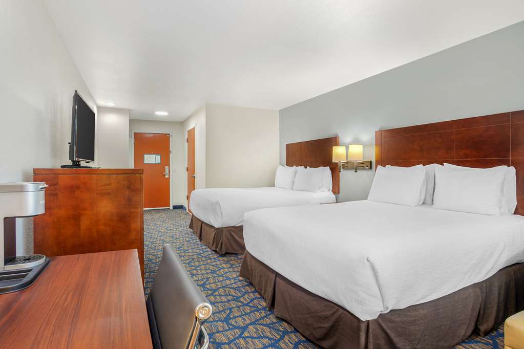 Фото Best Western Plus Villa Del Lago Inn