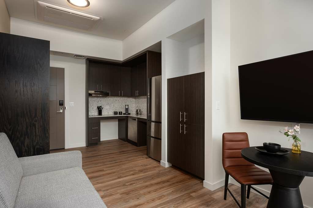 Фото Holman Riverfront Park Hotel Salem, Tapestry by Hilton