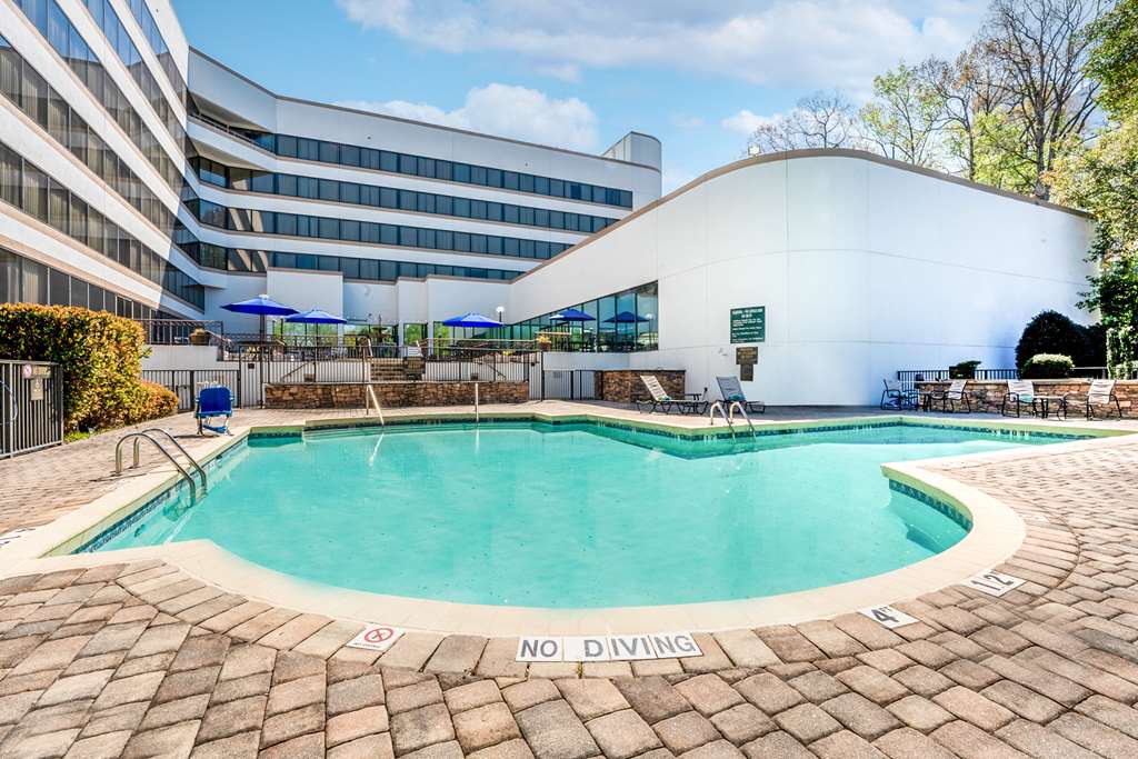 Фото DoubleTree by Hilton South Charlotte Tyvola