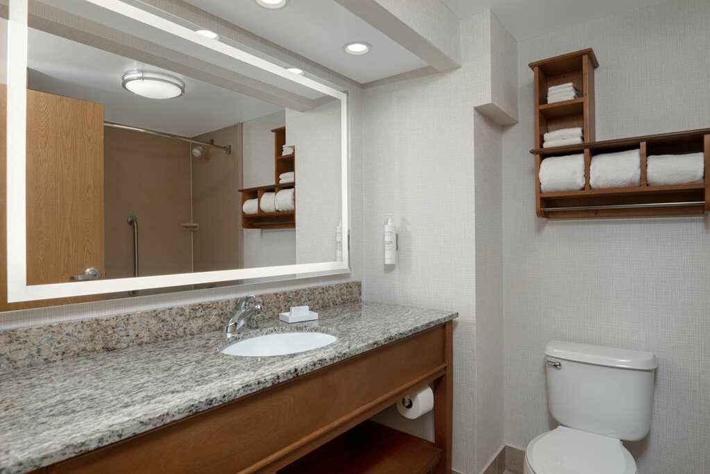 Фото Hampton Inn Tallahassee-Central