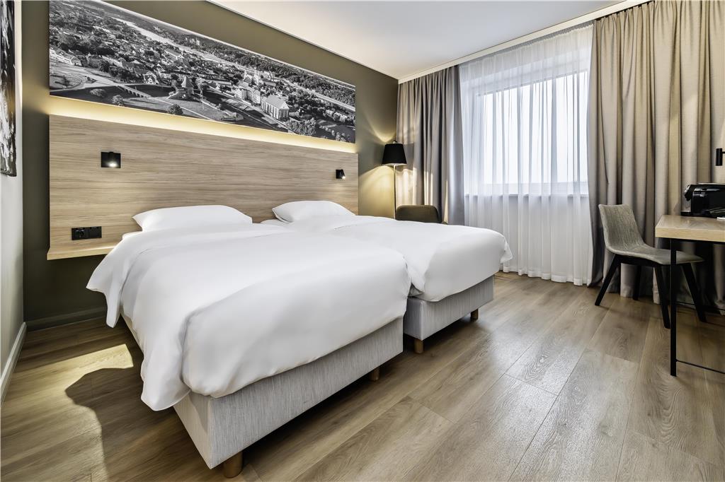 Фото Park Inn by Radisson Vilnius Airport Hotel & Conference Centre