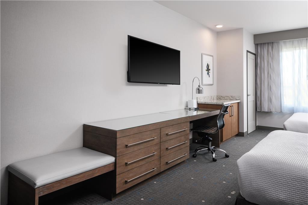 Фото Best Western Premier Hotel at Fisher's Landing