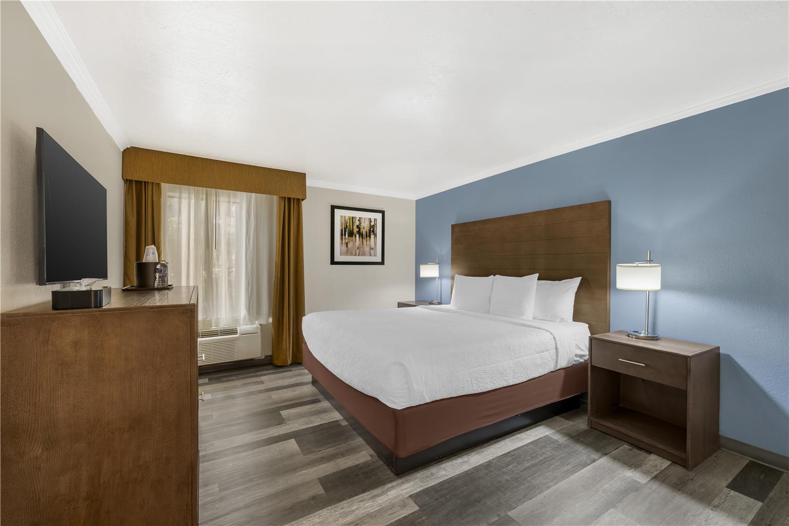 Фото Best Western Airport Albuquerque InnSuites Hotel & Suites